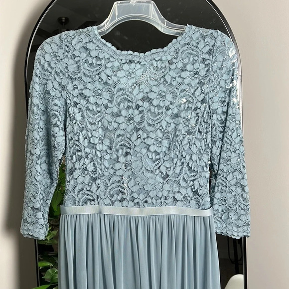 3/4-Sleeve Illusion Lace and Mesh Bridesmaid Dress - Picture 6 of 8